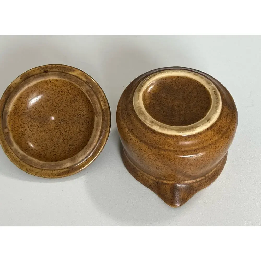 Monmouth usa leaf brown